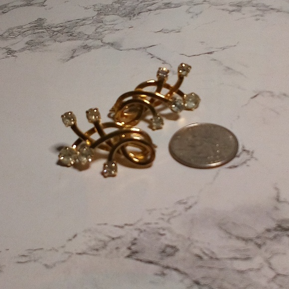 Vtg EMMONS Signed Rhinestone Clip Earrings Gold - Picture 12 of 13